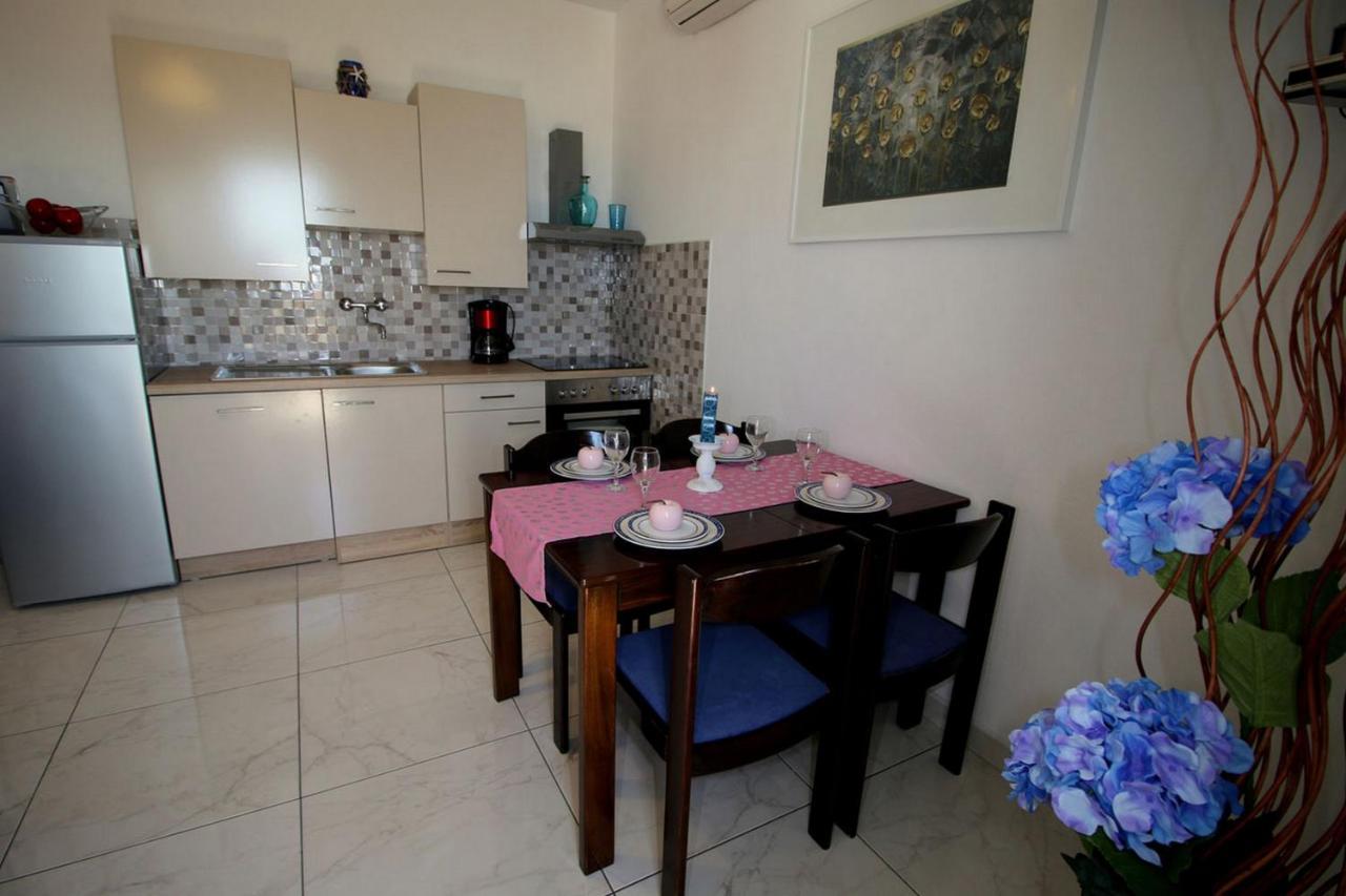 Villa Renipol Adults Only Sutivan Dış mekan fotoğraf